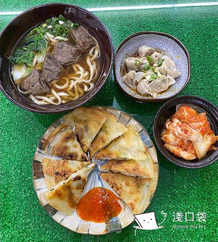 一碗麵點餐大合照