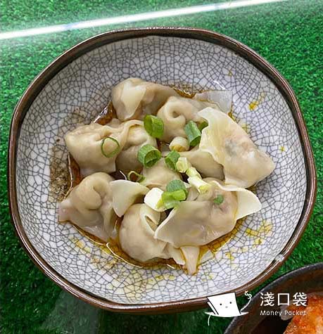 一碗麵的紅油抄手